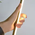 Lampadaire Tube LED Minimaliste – Image 5